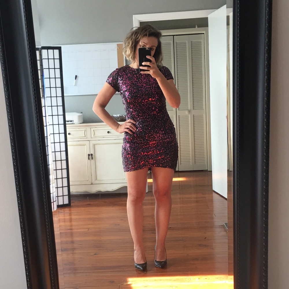 🥳 3 for $15 🥳 ✨Vintage Sequin Mini Dress ✨